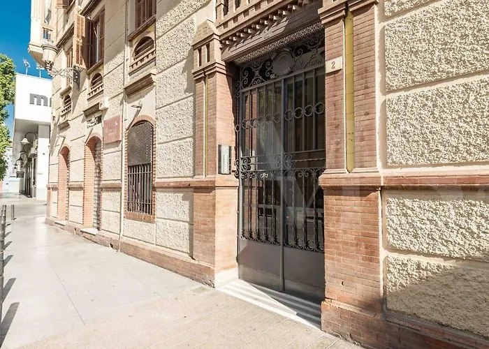 Modern Apartment Next To The Cervantes Theatre By Rems