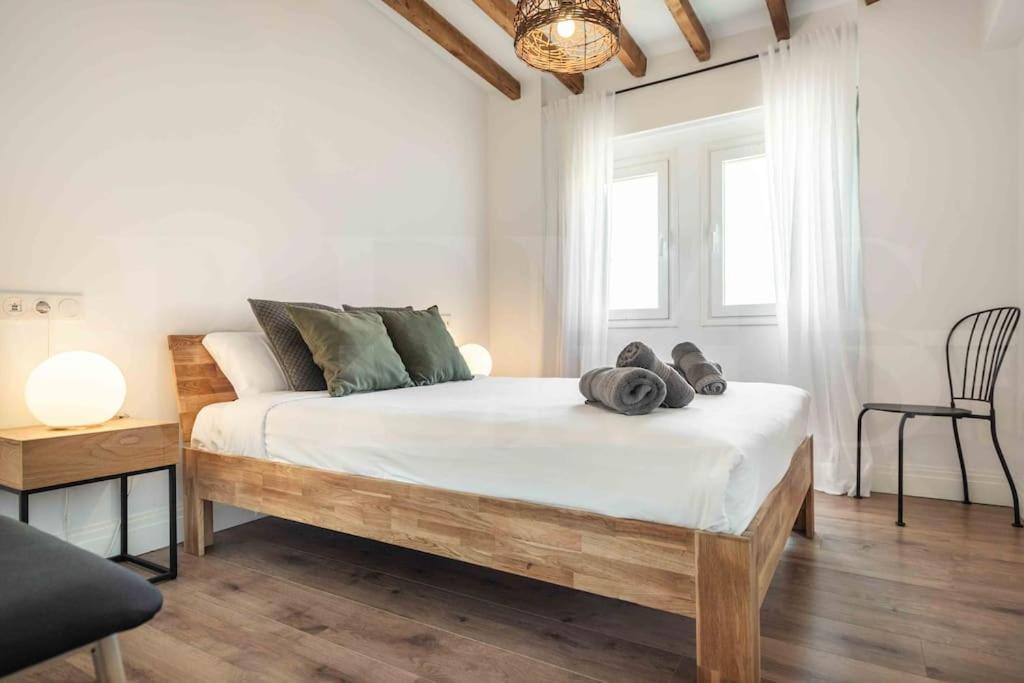 Apartament Modern Next To The Cervantes Theatre By Rems *