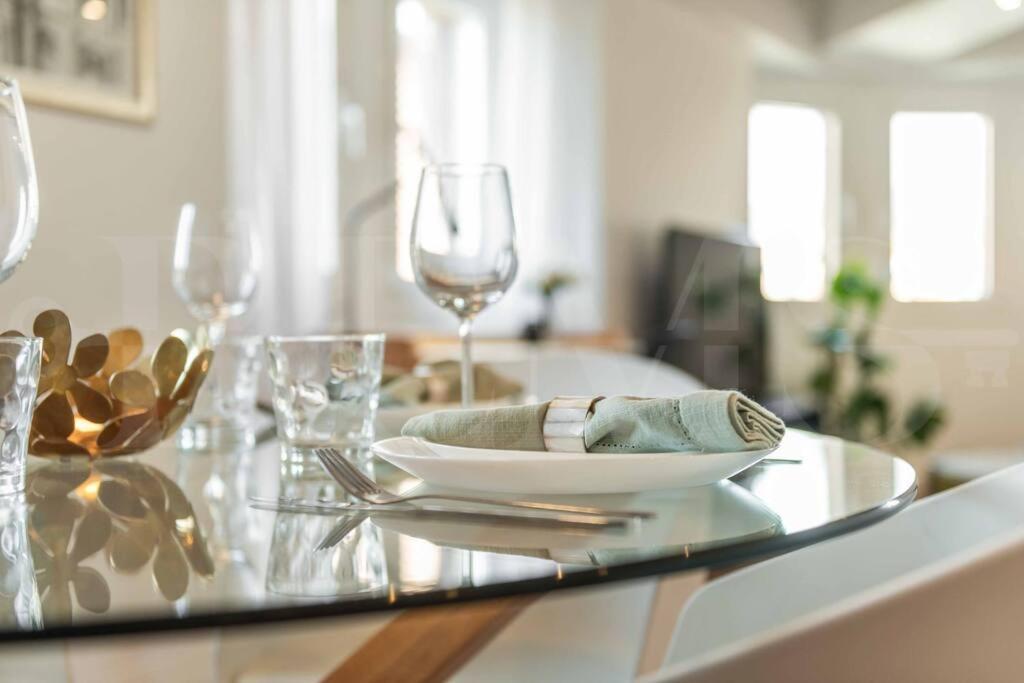 Modern Next To The Cervantes Theatre By Rems Apartament Malaga